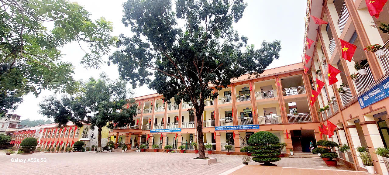 Trường THCS Tân Bình đón xuân ất tỵ năm 2025