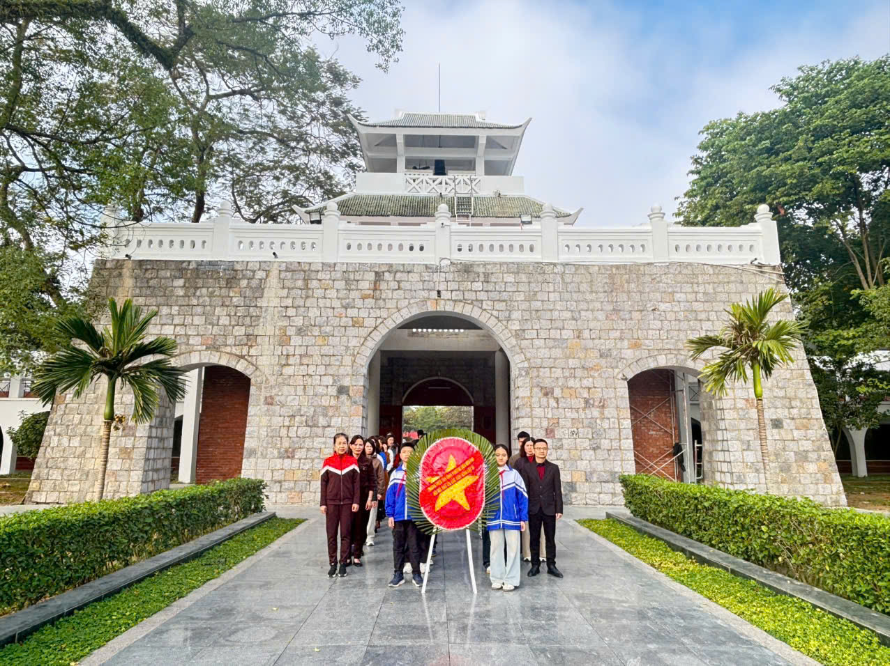 TƯỞNG NIỆM CÁC ANH HÙNG LIỆT SĨ NHÂN KỶ NIỆM NGÀY THÀNH LẬP QUÂN ĐỘI NHÂN DÂN VIỆT NAM (22/12/1944- 22/12/2025)